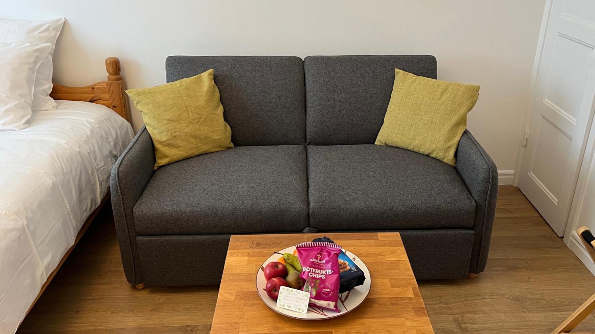 Charming Studio, 10 Min Walk To Train Station Stockholm