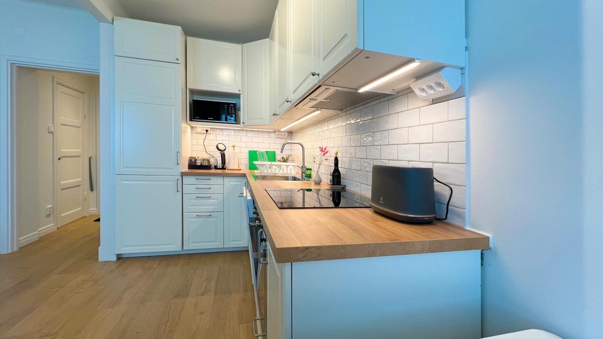 Charming Studio, 10 Min Walk To Train Station * Tukholma